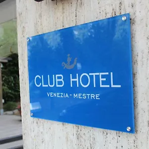 3* מלון Club